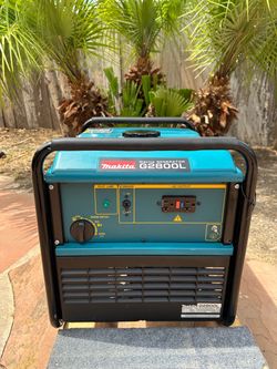 Makita G2800L Portable Generator MINT