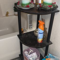 Bathroom shelf 