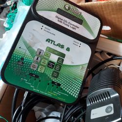 Titan Controls Atlas 8: Digital CO2 Controller with Fuzzy Logic