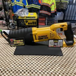 DEWALT 20V MAX Cordless Reciprocating Saw (Tool Only)