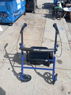 Medical 4-wheel rollator walker
