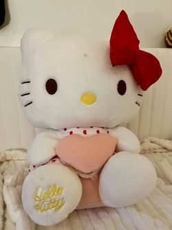 Hello Kitty Jumbo Plush