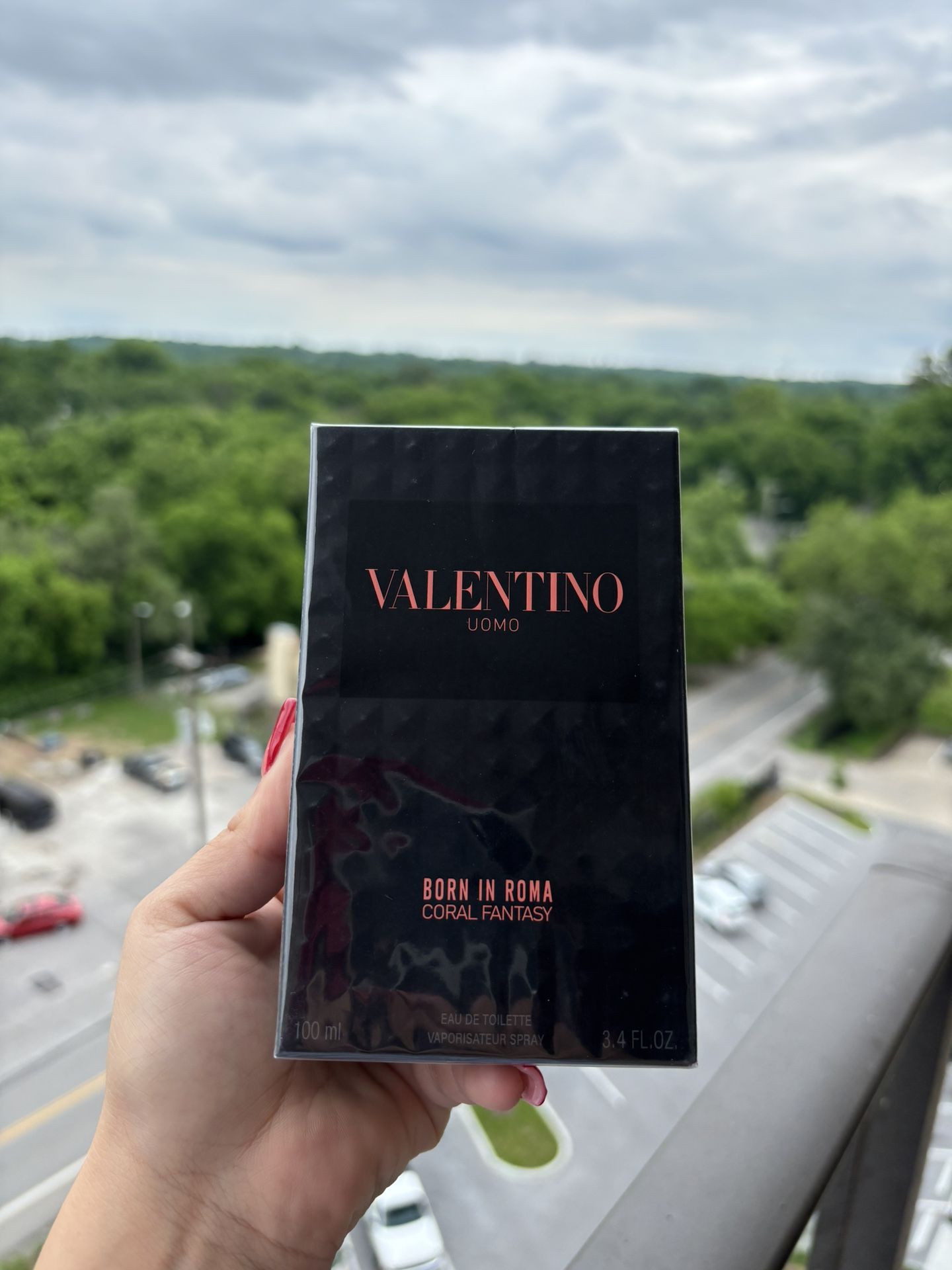 Valentino Born In Roma Coral Fantasy