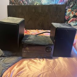 insignia mp3 player Ns-sh513