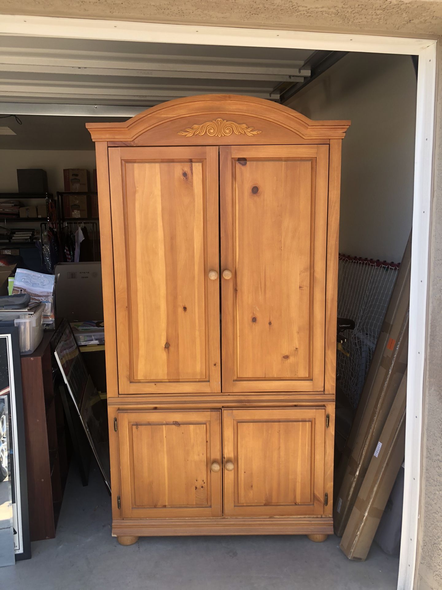 Armoire
