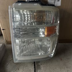 08 E-250 Headlight
