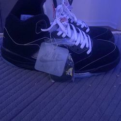 Jordan 5 Metallic Black 