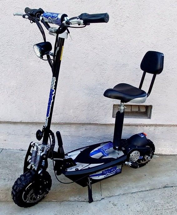 Uberscoot 1600W 48v Lithium Upgraded. 52v 24Ah Battery, Charger Included