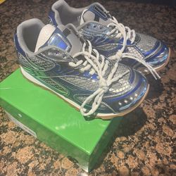 Bottega Veneta blue and silver size 42