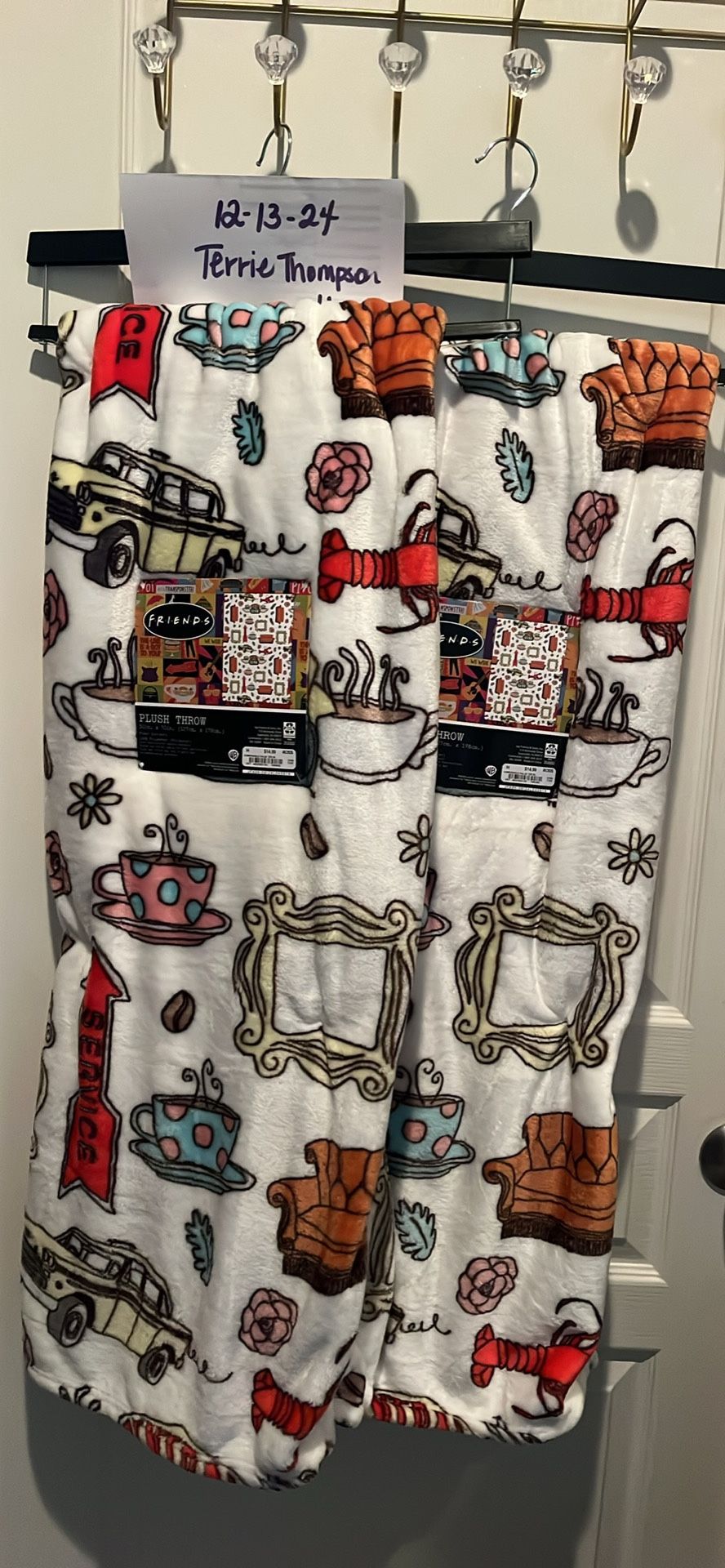 New Friends Show Blanket-throw