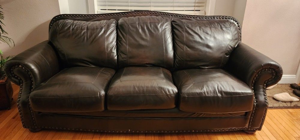 Free Sofa