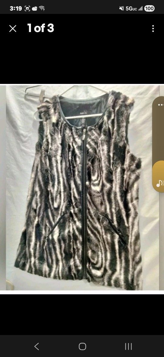 Style & Co Women's Vest Size M Zebra Faux Fur Sleeveless Full Zip