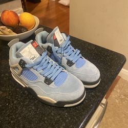 Universal Blue Jordan 4s Size 6.5
