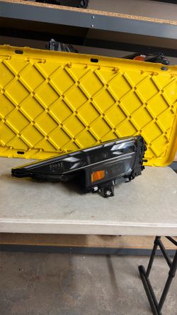 2020 2021 2022 2023 Audi Q7 SQ7 OEM LED Matrix Headlight left driver side