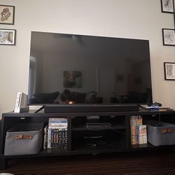 Entertainment center