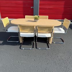 Brand New 7 Pc Oval Set With 6 Chairs