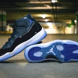 Jordan 11 Space Jam Looney Tunes