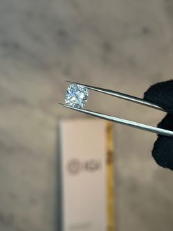 4.05CT Cushion Diamond – D Color, VS1 Clarity, IGI Certified