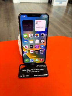 iPhone XS Max 64GB Unlocked to any carrier! 90 Day warranty! We offer financing.
