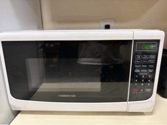 Farberware Microwave 0.7 Cu Ft., 700 Watts
