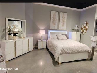 White Led bedroom set 4 pcs new bed dresser mirror and Nightstand