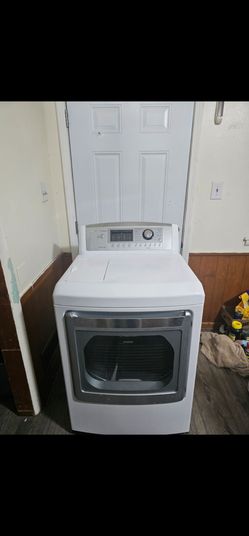 LG ELECTRIC DRYER EXCELLENT CONDITION XL CAPACITY 7.4 CU DELIVERY AVAILABLE FOR EXTRA FEE