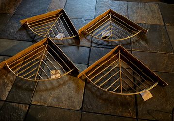 4 gold corner shelves