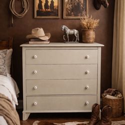 Refinished Vintage Distressed Ivory White Farmhouse Style Solid Wood 4 Deep Drawer Dresser