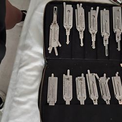 Lishi TOY43 2-in-1 Locksmith Tool (Toyota) Car Locksmith Tool (GM/Chevy)
Lishi HU100 automotive pick and decoder tool. Ect 