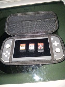 Switch with 3 games and a case