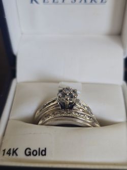 Engagement Ring Set. Brand New! Beautiful Ring