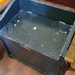 Small Storage Box/Seat