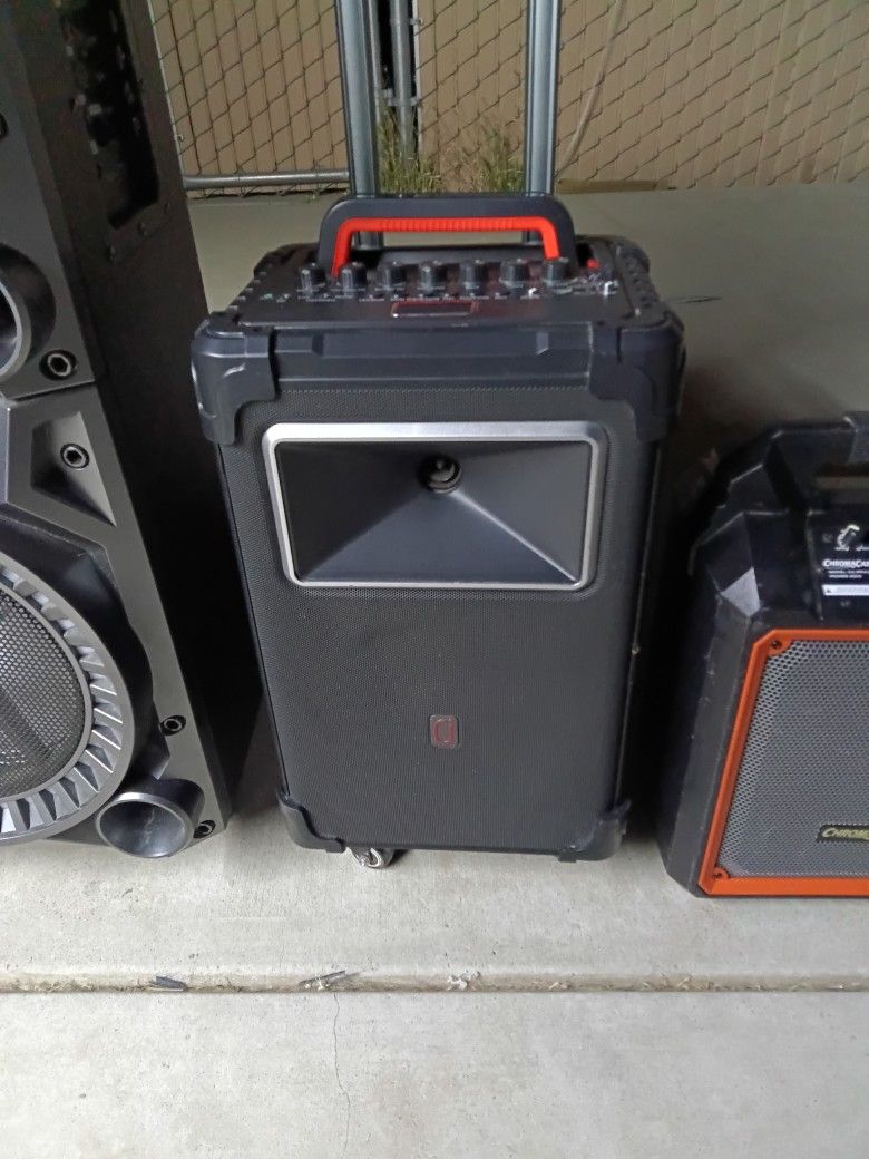 Bluetooth Speaker Like New $80