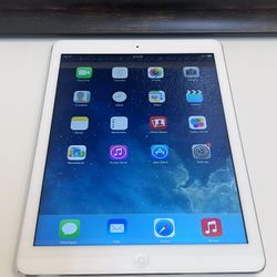 Apple iPad Air 1st Gen Silver A1474 16GB Tablet 9.7” iOS 12 w/ Charger - $39 