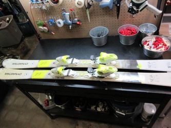 Used Dynastar Neva S4 78 Lightweight Women's All-Mountain Skis
