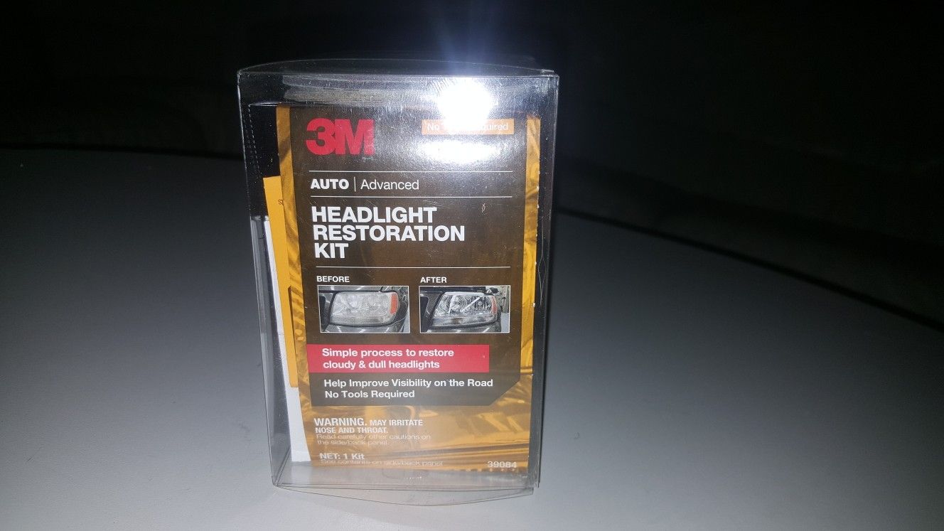 3M Headlight Restoration Kit