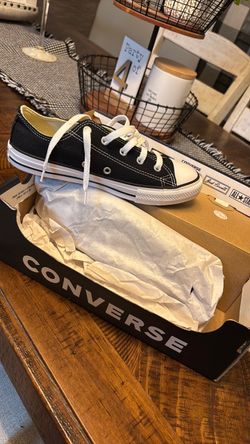 Converse Chuck Taylor All Star Low Top Sneakers