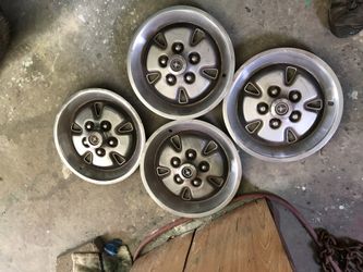 1970 Mustang Mach One Hubcaps