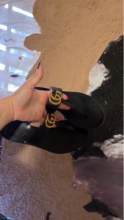 Gucci sandals