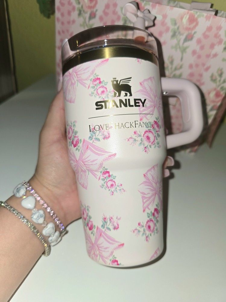 Loveshackfancy By STANLEY Love Shack Fancy Collab Brand NEW Tumbler ✨️  Quencher 20oz And 40oz CUP 🥤 CHRISTMAS 🎀 🎄 EDITIOT COLLECTORS 