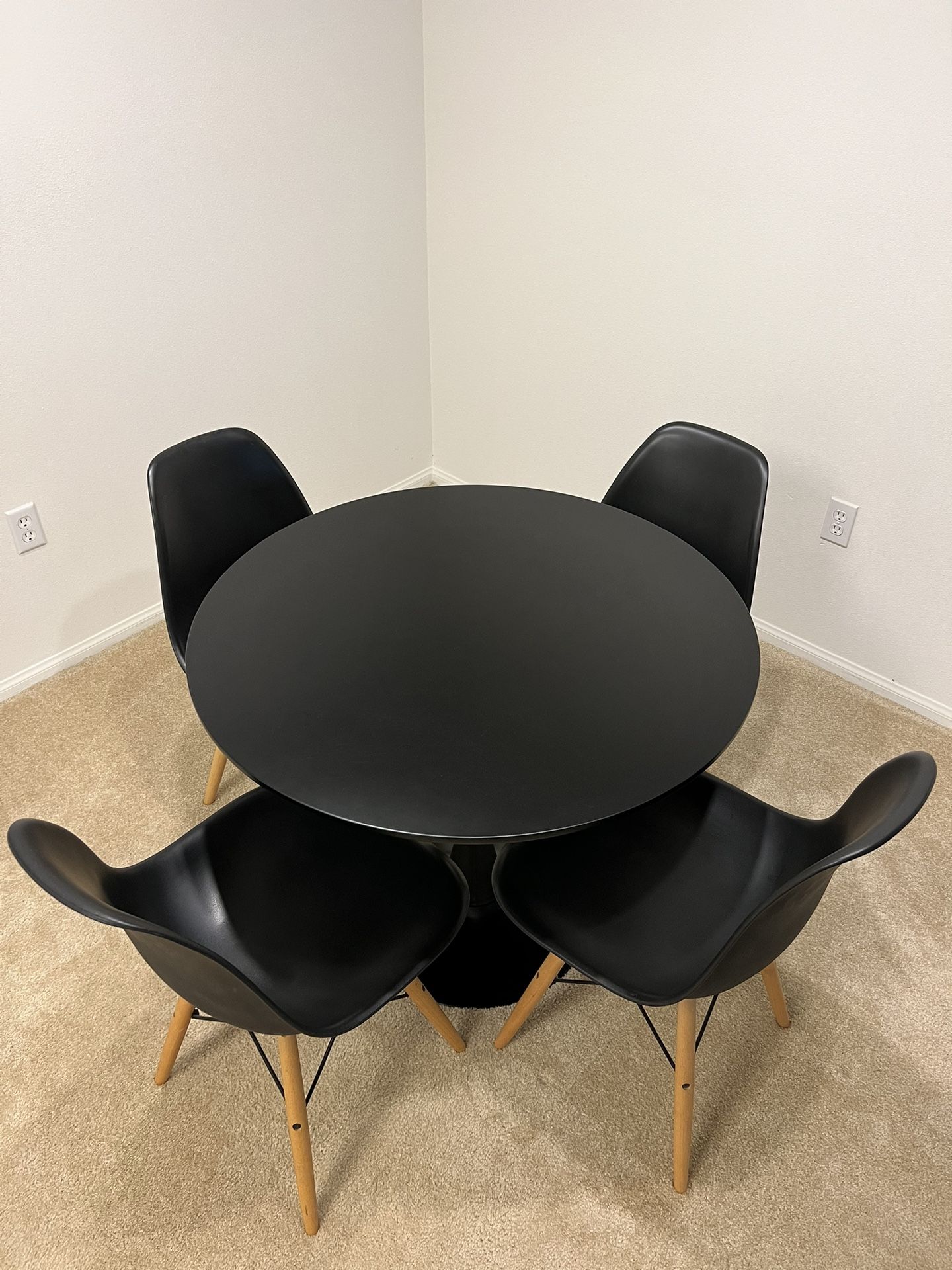 Table and 4 chairs