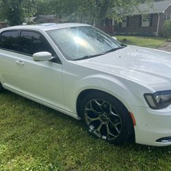 2016 Chrysler 300