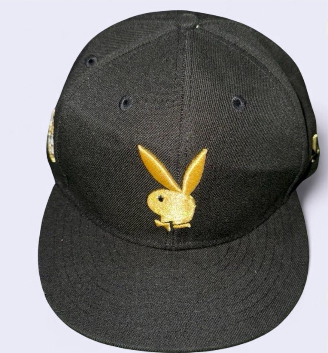 PLAYBOY GOLD RUSH SCRIPT FITTED MENS SZ 7 5/8 ADULT HAT BLACK GOLD