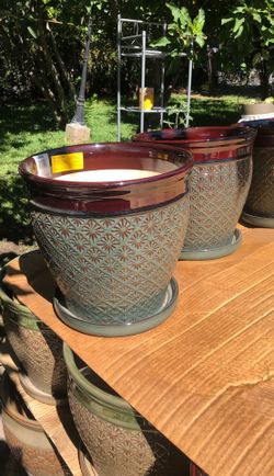 Pots for sale 30$
