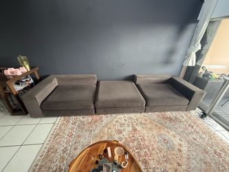 Modani modular modern couch