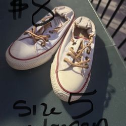 Converse White Shoes Girl Or Women 