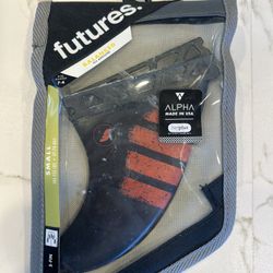 Futures Alpha F4 5-fin set in size Small 