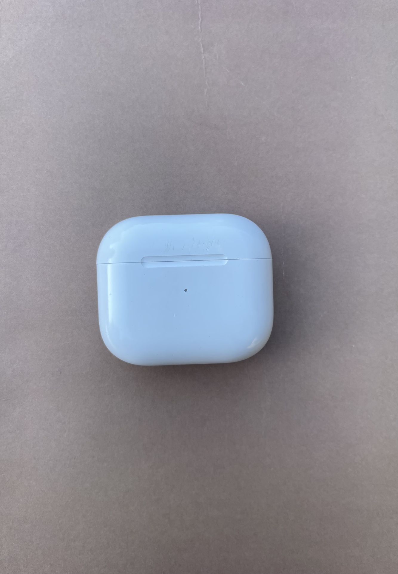 AirPod 4 active noise cancellation