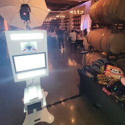 Photo Booth - Mirror Booth - 360 Booth