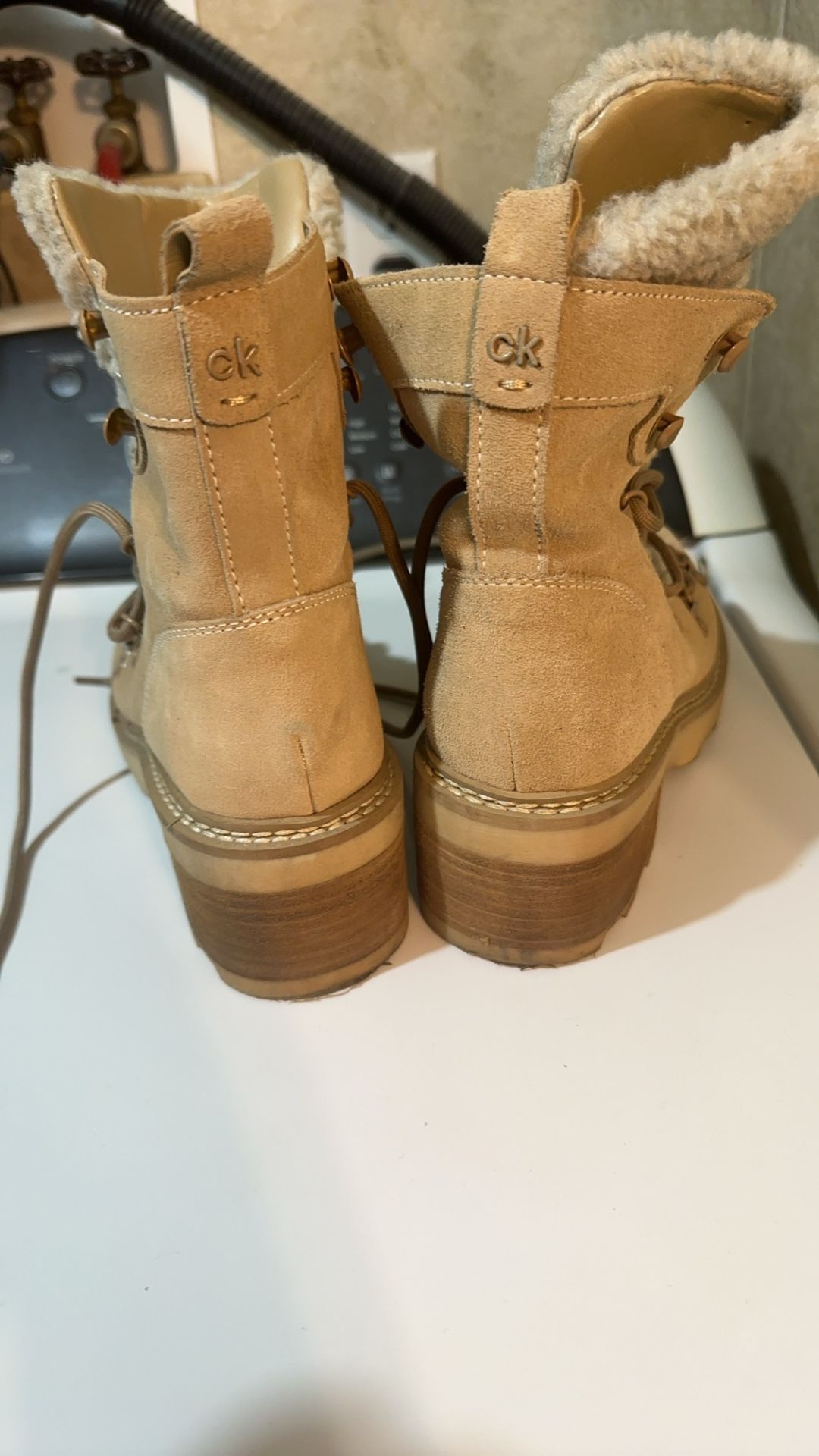 Shoes/boots